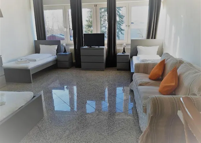 Bola 2 Mehrbettzimmer 3 Betten&küche Hamburg