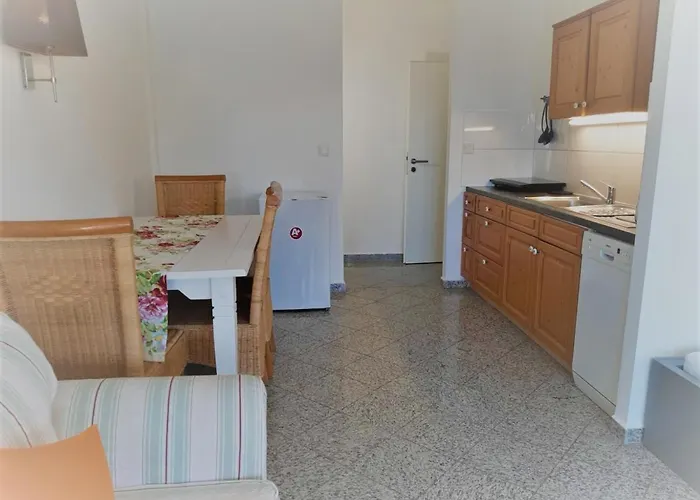 Mehrbettzimmer 3 Betten Kueche Bola 2 Apartament *